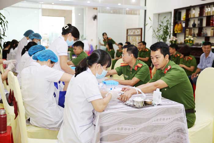 Chương trình hiến máu tình nguyện với chủ đề “Giọt hồng Công an Ninh Bình” đợt 2 năm 2023 -0