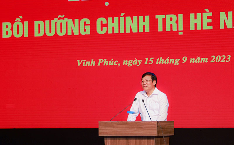 Vĩnh Phúc tạo môi trường thuận lợi để các cán bộ quản lý, giáo viên hoàn thành tốt nhiệm vụ -0