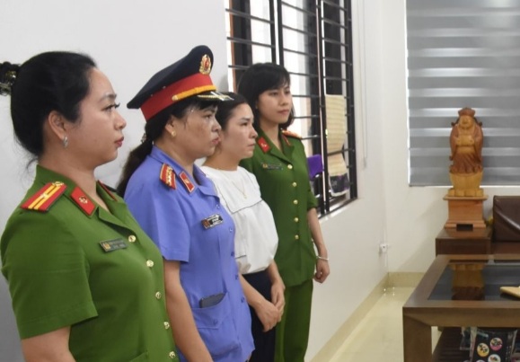 Bắt 2 cán bộ Sở LĐ TB&XH tỉnh Thanh Hoá về tội