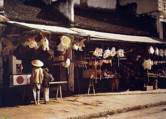 Ngắm đèn Trung thu thế kỷ XX được phục dựng tại Hoàng thành Thăng Long - Hà Nội