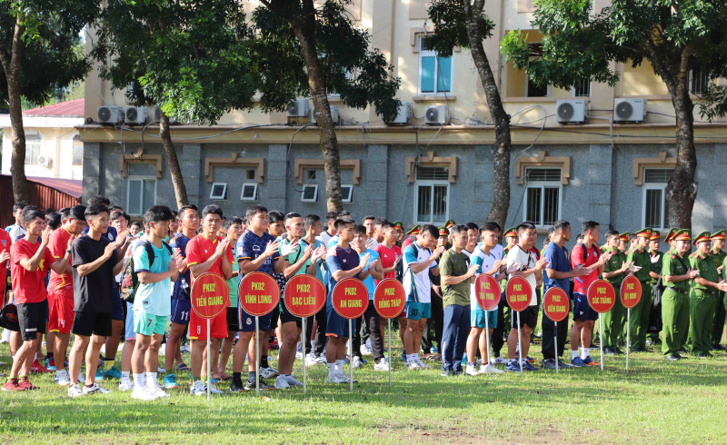 Khai mạc Hội thao chào mừng 50 năm Ngày truyền thống Cảnh sát cơ động -1