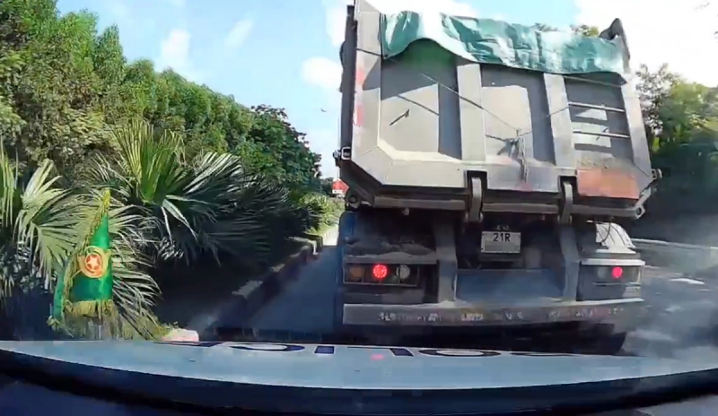 Nhiều tài xế cản đường xe ưu tiên ở Tuyên Quang bị xử phạt -0