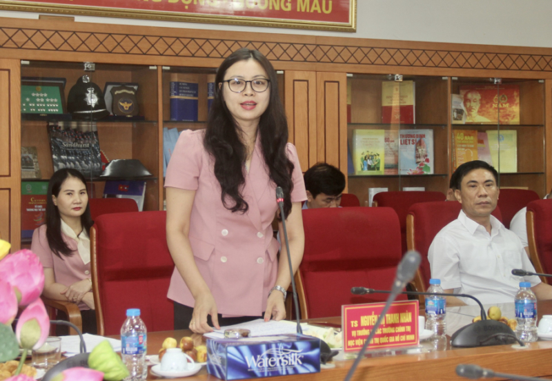 Hoàn thiện các điều kiện đảm bảo để triển khai việc đào tạo trung cấp lý luận chính trị trong CAND -0