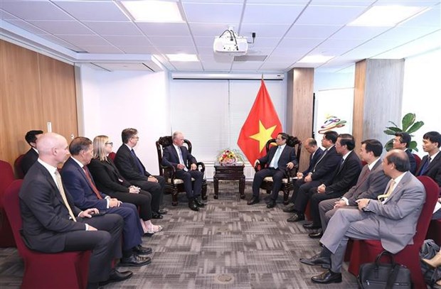 PM receives leaders of US enterprises in New York -0