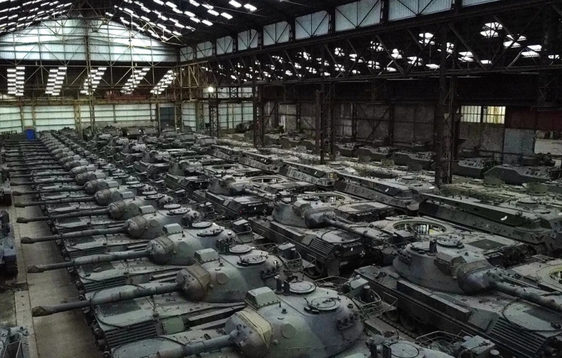 Ukraine gặp khó vì loạt xe tăng Leopard châu Âu bị hỏng trước khi ra trận -0