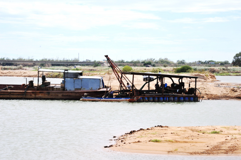  Phú Yên chuyển hồ sơ doanh nghiêp khai thác cát ngoài phạm vi mỏ cho cơ quan điều tra -0