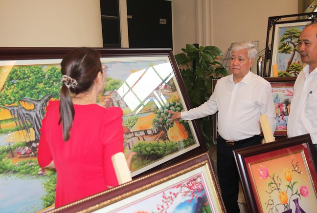 “Thắp sáng niềm tin cho em” giúp trẻ em khuyết tật vượt mặc cảm, tự ti -0