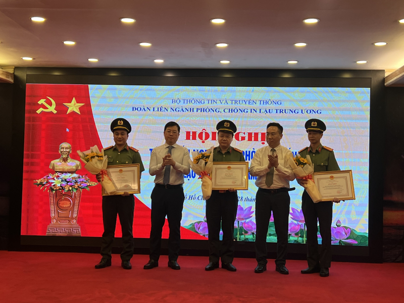 Hội nghị tập huấn nghiệp vụ phòng, chống in lậu toàn quốc -0