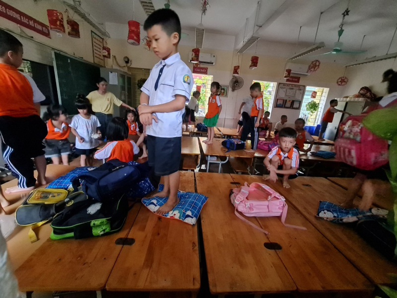 z4734286617487_3a83297fab095df74aff9671e3307c76.jpg -0