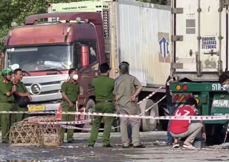 Cô gái bị sát hại trong bãi xe đầu kéo ở Chợ đầu mối nông sản Thủ Đức -0