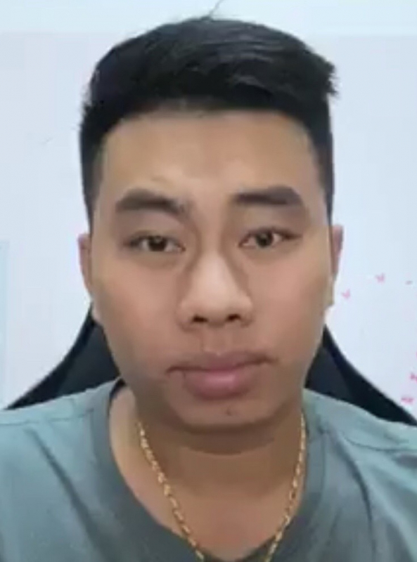 Tuyển lao động sang Canada bằng cách vác bao gạo 10 kg và dùng đũa gắp, phân loại hạt đỗ xanh, đỗ đen -0