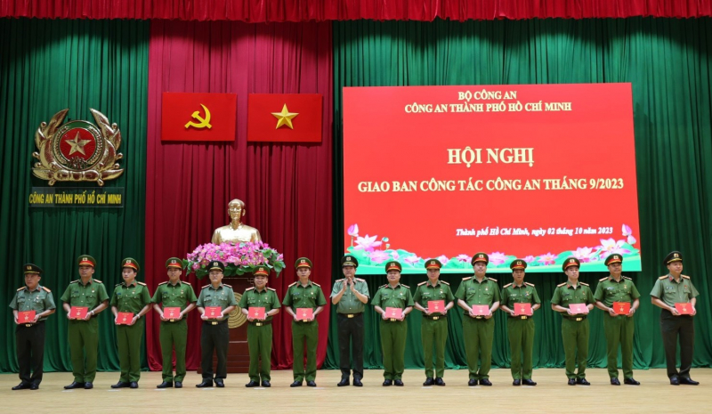 Trong 9 tháng, Công an TP Hồ Chí Minh thu giữ 721kg ma túy, 21 khẩu súng -1