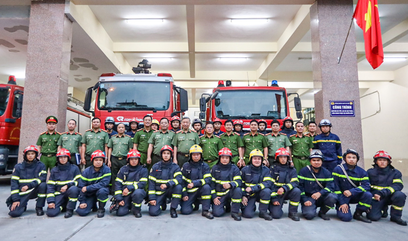 Bộ trưởng Tô Lâm thăm, làm việc tại Đội Chữa cháy và cứu nạn, cứu hộ khu vực số 2 -0