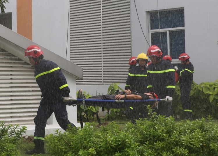 Hơn 1.000 người tham gia diễn tập thực binh PCCC và CNCH tại Bệnh viện Nhi đồng thành phố -1