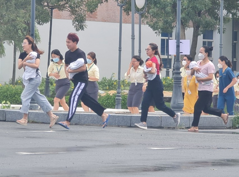 Hơn 1.000 người tham gia diễn tập thực binh PCCC và CNCH tại Bệnh viện Nhi đồng thành phố -0