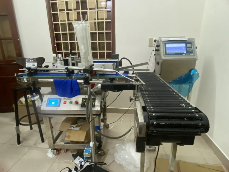 Phát hiện hàng ngàn sản phẩm tinh dầu, thuốc lá điện tử “lậu” tổng trị giá trên 70 tỷ đồng -0