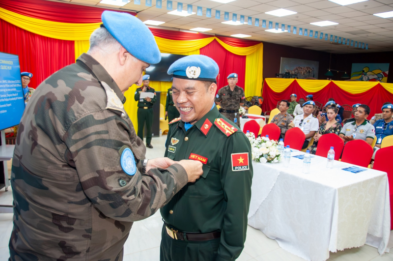 vietnam medal pining-70.jpg -0