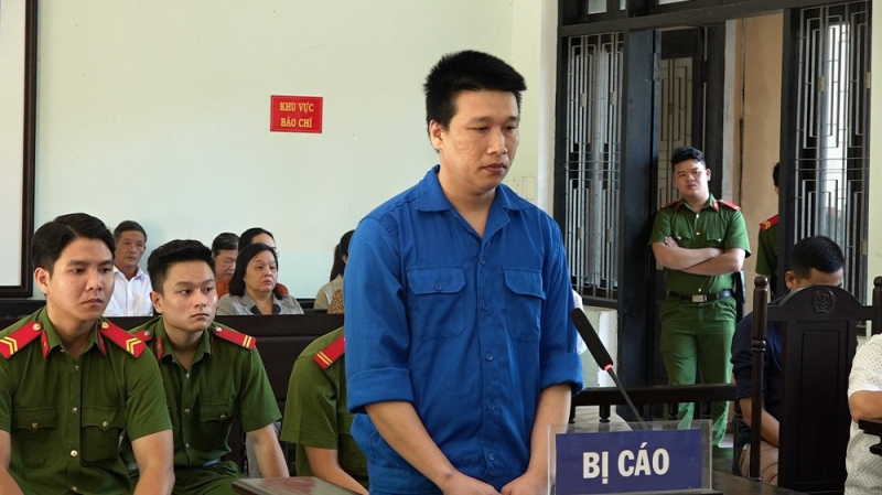 Chiếm đoạt tiền của công ty, nhân viên kinh doanh lĩnh án 21 năm tù -0