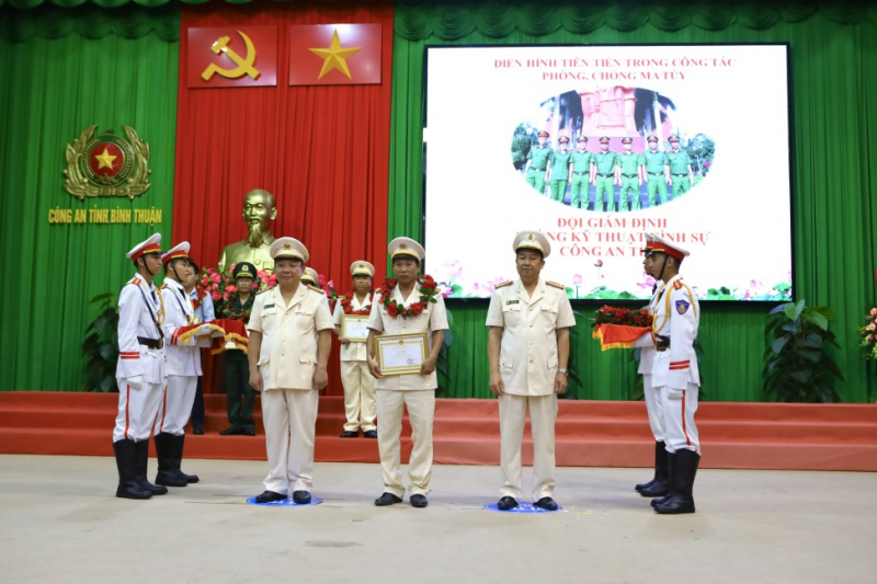 Quyết tâm đấu tranh, không khoan nhượng với tội phạm ma túy -0