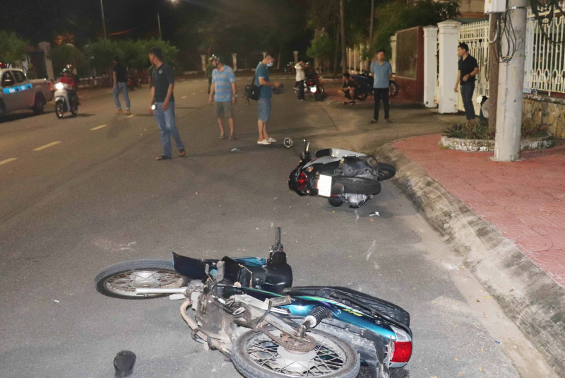 Thiếu niên 15 tuổi cùng đồng bọn thực hiện trên 20 vụ “đá xế” ở Sóc Trăng.  -0