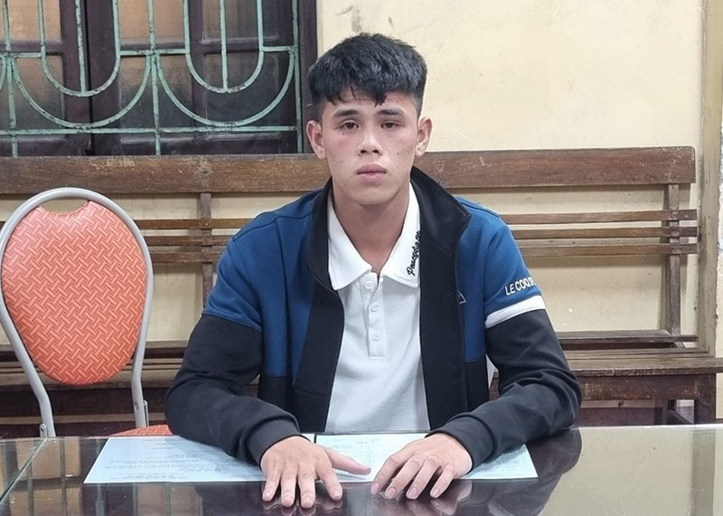 Thanh niên uống rượu lái xe liều lĩnh, thông chốt kiểm soát nồng độ cồn -0