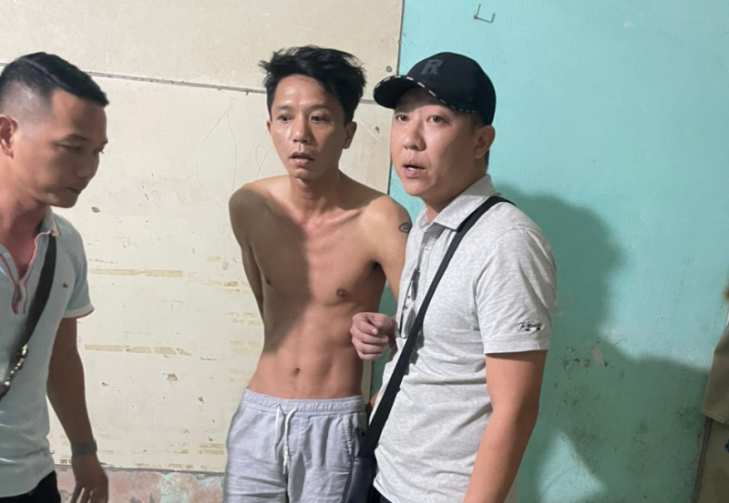 Bắt đối tượng truy nã chiếm đoạt 2020 thùng bia có giá gần 500 triệu đồng -0