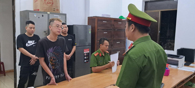 Triệt xóa nhóm “tín dụng đen” trong đường dây cho vay lãi nặng ở Phú Yên -1