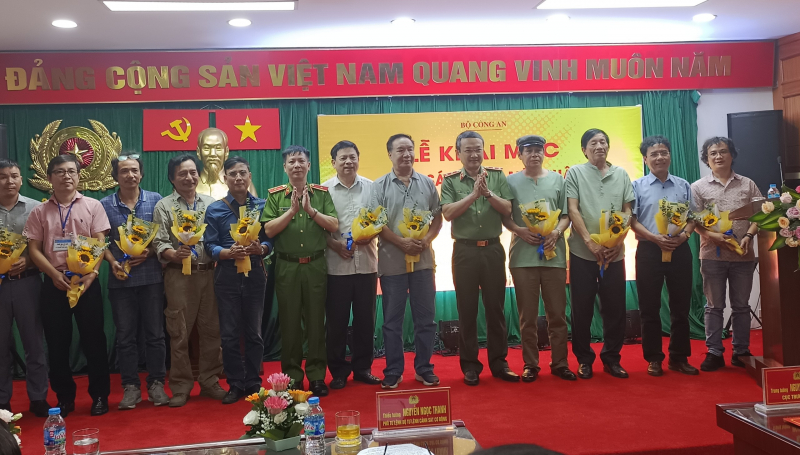 Khai mạc Trại sáng tác mỹ thuật về đề tài Cảnh sát Cơ động -0
