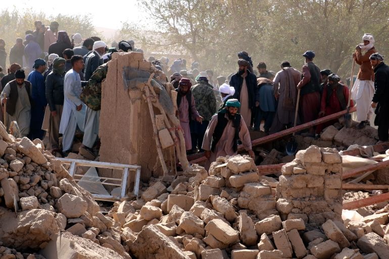 Người Afghanistan khốn cùng sau trận động đất kinh hoàng -0