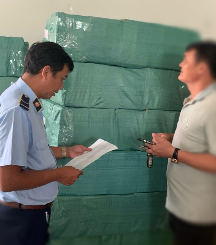 Bị phạt 97,5 triệu đồng do kinh doanh mỹ phẩm nhập lậu -0