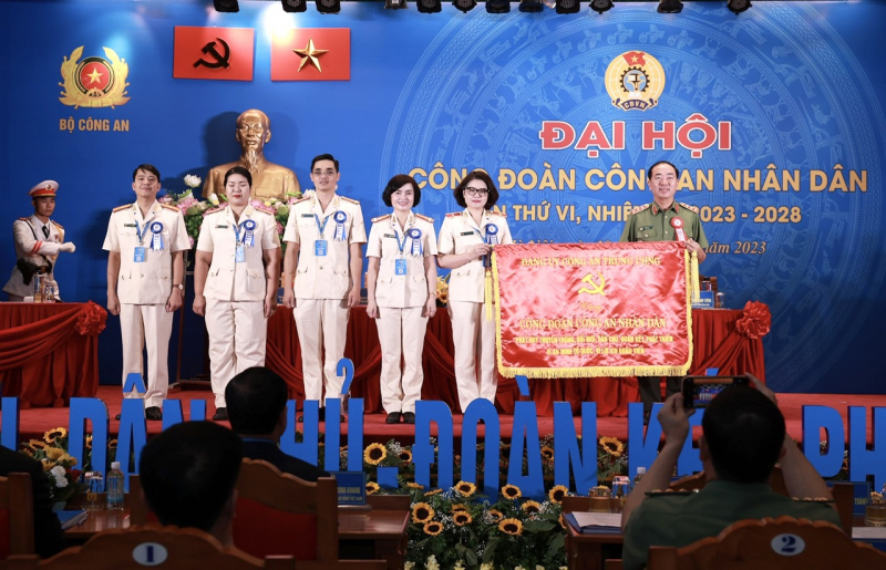 Khai mạc phiên trọng thể Đại hội đại biểu Công đoàn CAND lần thứ VI -0