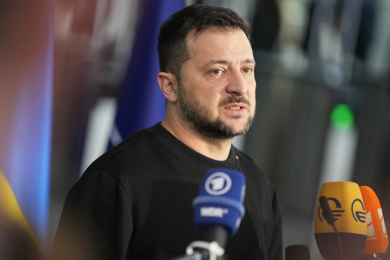 Tổng thống Ukraine gặp lãnh đạo quốc phòng NATO, kêu gọi thêm viện trợ  -0