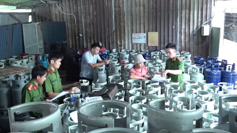 Khởi tố 6 đối tượng sản xuất, buôn bán gas giả -0