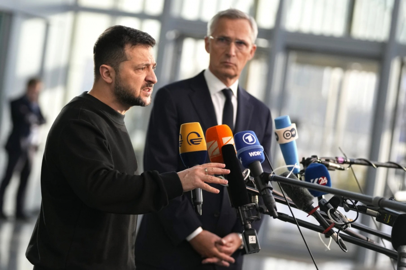 Ukraine kêu gọi NATO tăng viện trợ khi mùa đông đến gần -0