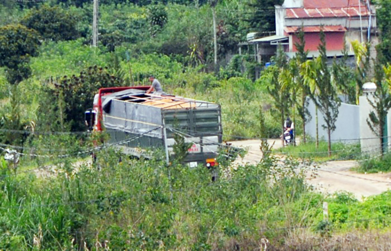 Đường đi của khoáng sản nhập nhằng nguồn gốc (Bài 2) -1