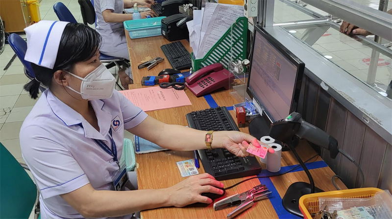 Nhiều cơ sở khám, chữa bệnh thực hiện tra cứu thông tin thẻ BHYT bằng CCCD -0