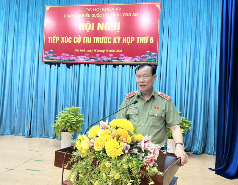 Trước kỳ họp thứ 6, đồng chí Lê Tấn Tới tiếp xúc cử tri 2 huyện Đức Hòa và Đức Huệ -0