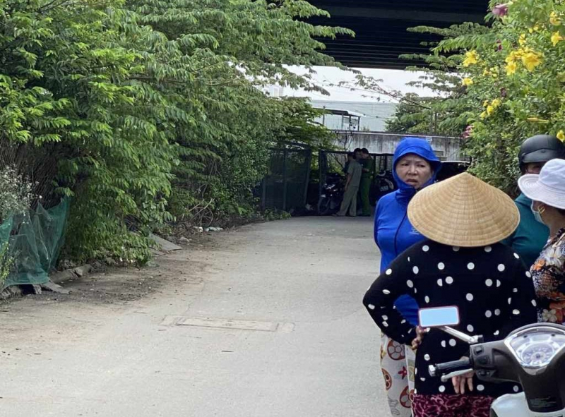 Thấy ô tô dừng trên cao tốc, kiểm tra phát hiện người đàn ông tử vong dưới gầm cầu -0