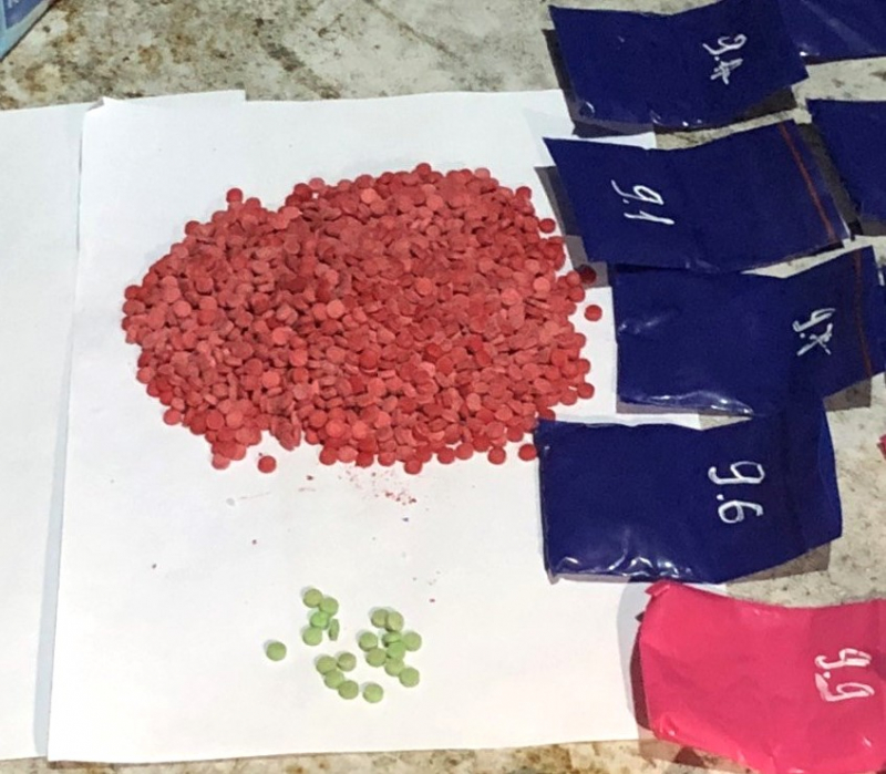 Gửi 2.000 viên ma túy đi nhờ qua… cửa khẩu -1