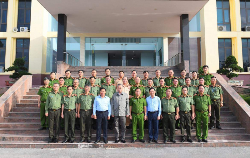 Đảng uỷ Công an Trung ương, Bộ Công an làm việc với Thường vụ tỉnh uỷ Bắc Giang -0