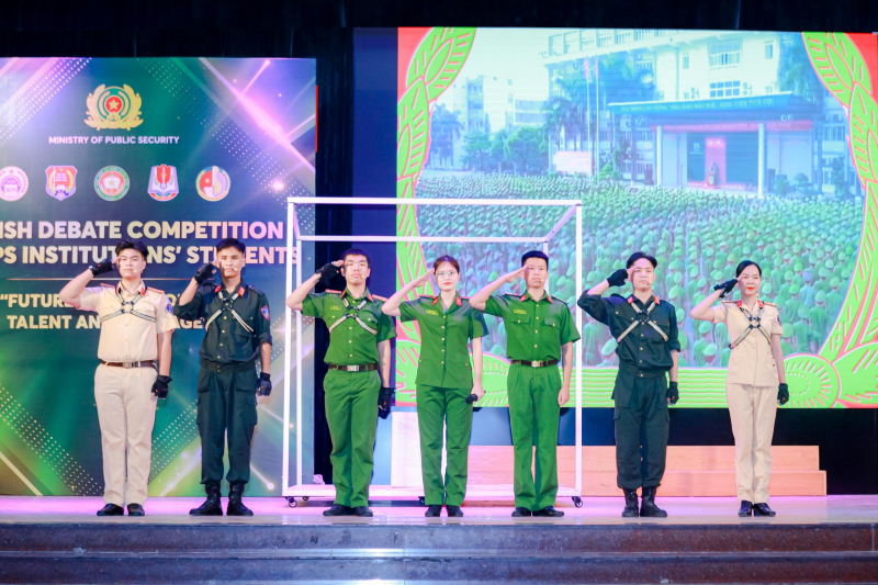 Lần đầu tiên tổ chức cuộc thi tranh biện quốc tế bằng Tiếng Anh cho học viên trong CAND -0