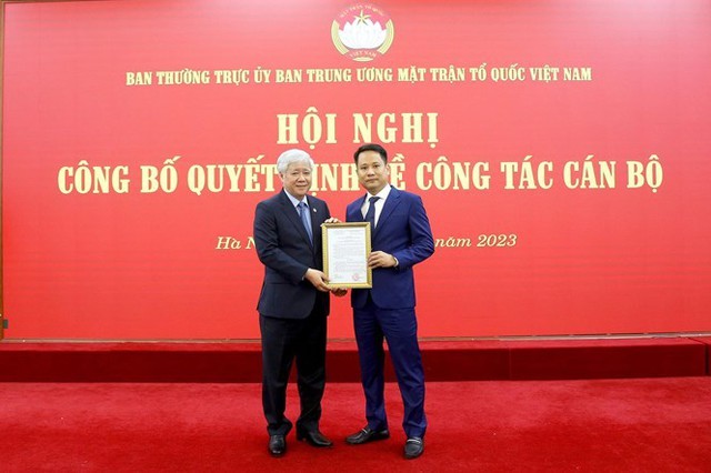 tbt tap chi mat tran.jpeg -0