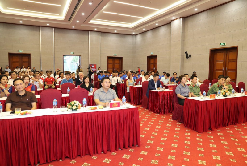 Câu lạc bộ bóng đá PVF- CAND xuất quân mùa giải 2023 -0