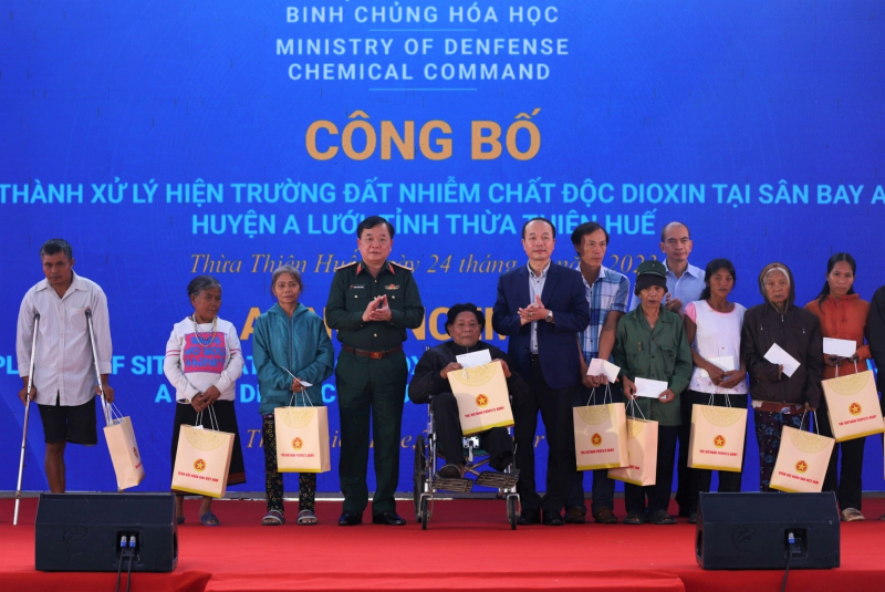 Hoàn thành xử lý đất nhiễm chất độc dioxin tại sân bay A So -0