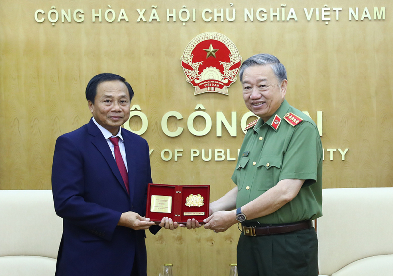 Không ngừng vun đắp mối quan hệ hợp tác toàn diện giữa Bộ Công an hai nước Việt Nam - Lào -0