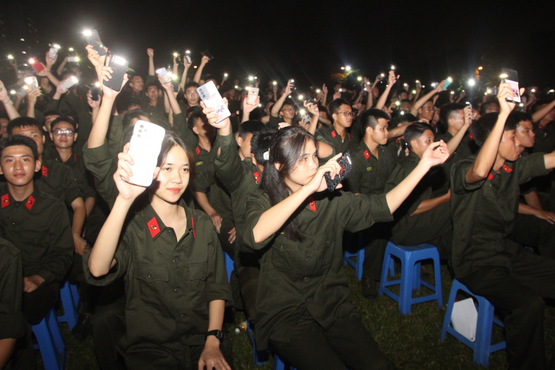 Phát động tân sinh viên 