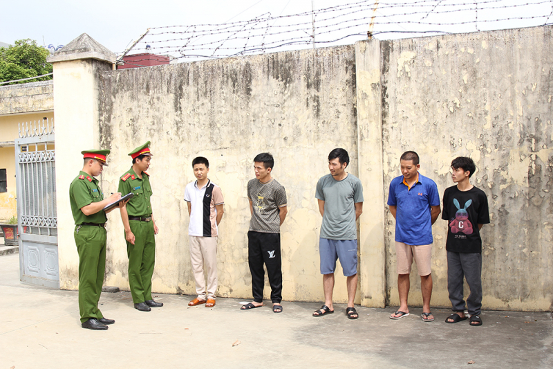 Bắt nhóm công nhân trộm cắp tài sản -0