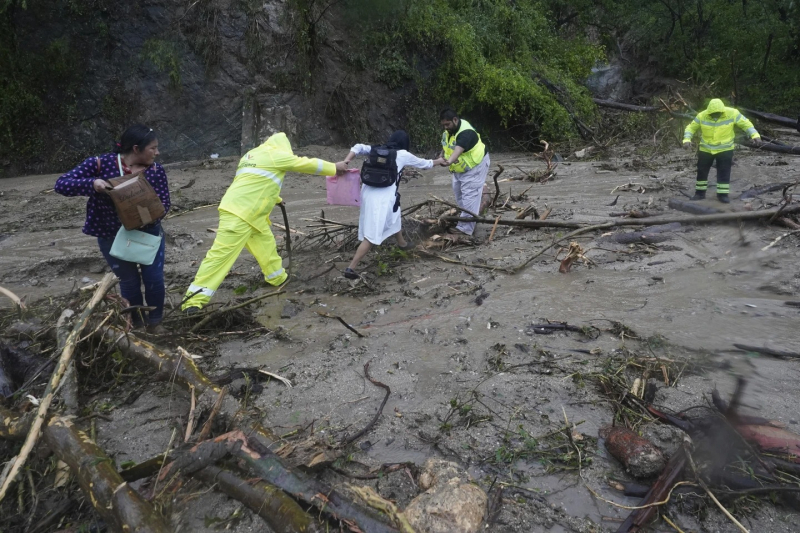 Siêu bão khiến 27 người chết và thiệt hại hàng tỷ USD tại Mexico -0