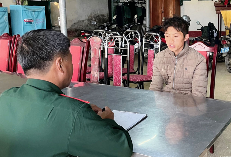 Bắt nhóm đối tượng vận chuyển hơn 300 kg pháo hoa nổ qua biên giới -0