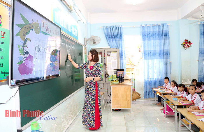 Bình Phước: Thiếu 1.620 giáo viên các cấp -0